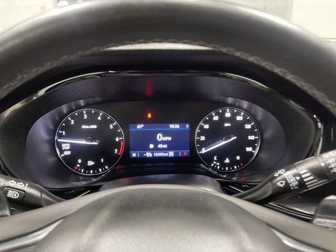 Used 2023 Buick Envision Preferred image 31