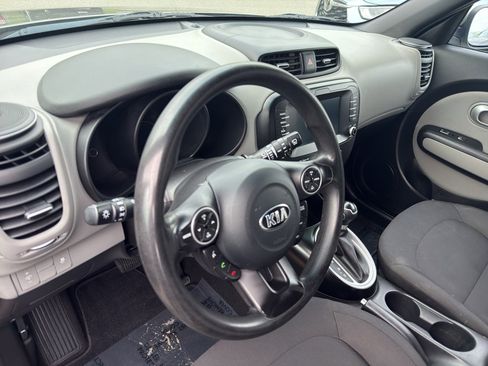 Used 2018 Kia Soul Base w/ Option Group 020 image 10