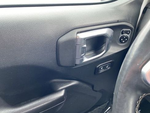 Used 2020 Jeep Gladiator Sport w/ Quick Order Package 24S image 24