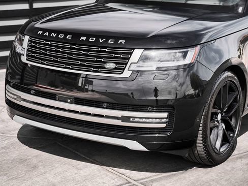Used 2025 Land Rover Range Rover Long Wheelbase SE AWD/4WD image 6