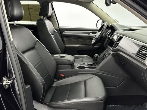 Used 2021 Volkswagen Atlas SE w/ Panoramic Sunroof Package image 38