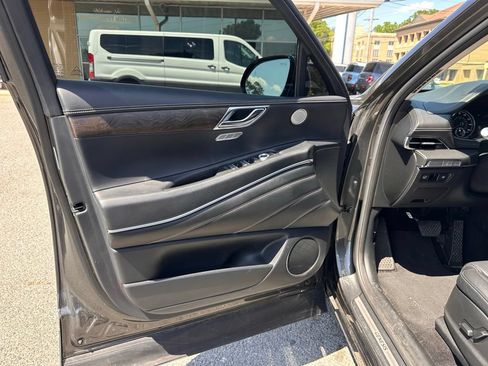 Used 2024 Genesis GV80 2.5T AWD/4WD image 16