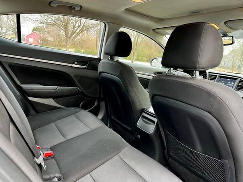 Used 2017 Hyundai Elantra Value Edition w/ Cargo Package image 20