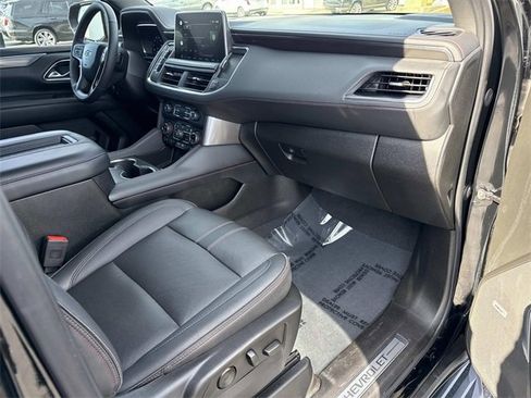 Used 2022 Chevrolet Tahoe RST w/ Luxury Package image 15