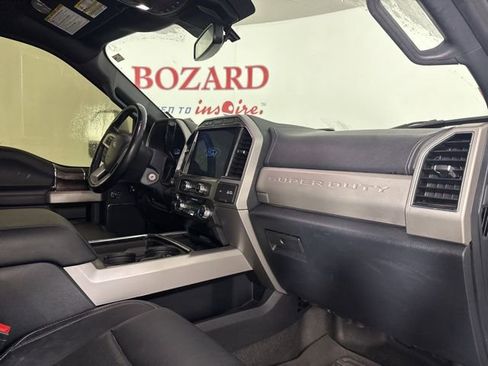 Used 2022 Ford F250 Lariat image 17