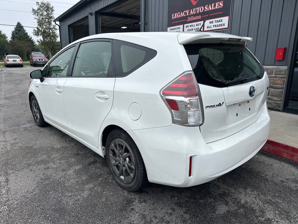 Used 2017 Toyota Prius V Two FWD image 3