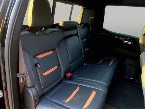Used 2023 GMC Sierra 1500 AT4 w/ AT4 Premium Package AWD/4WD image 19