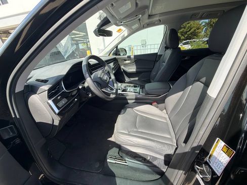 Used 2023 Audi Q7 3.0T Premium Plus AWD/4WD image 3
