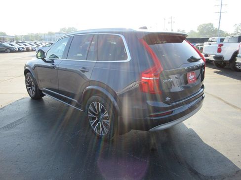 Used 2022 Volvo XC90 T6 Momentum w/ Advanced Package AWD/4WD image 9