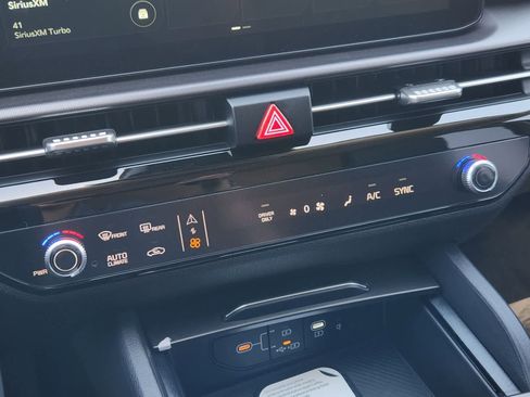 New 2026 Kia Sportage EX AWD/4WD image 17