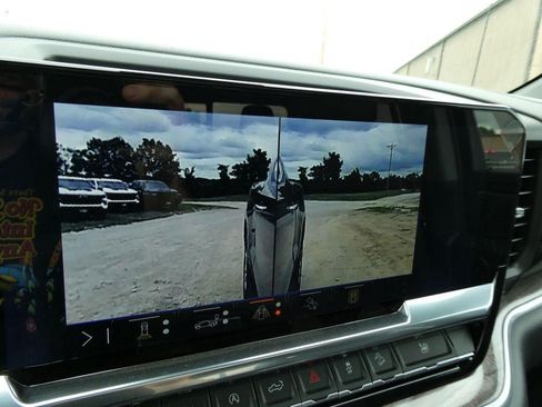 New 2026 Chevrolet Silverado 1500 LTZ w/ LTZ Premium Package AWD/4WD image 34
