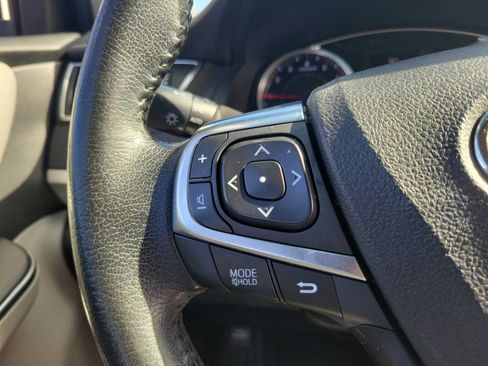 Used 2015 Toyota Camry SE image 19