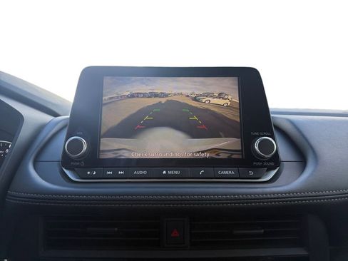 Certified 2024 Nissan Rogue S image 20