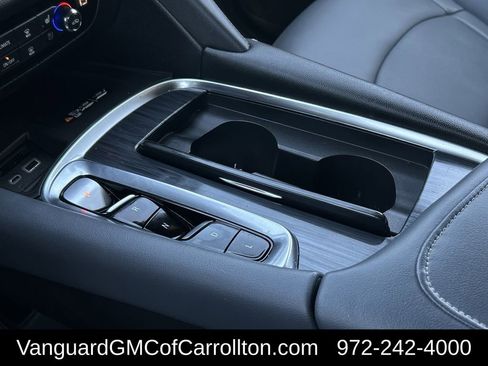 Used 2024 Buick Enclave Premium AWD/4WD image 20
