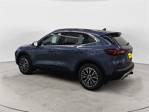 New 2025 Ford Escape SE w/ Class II Trailer Tow Package image 3