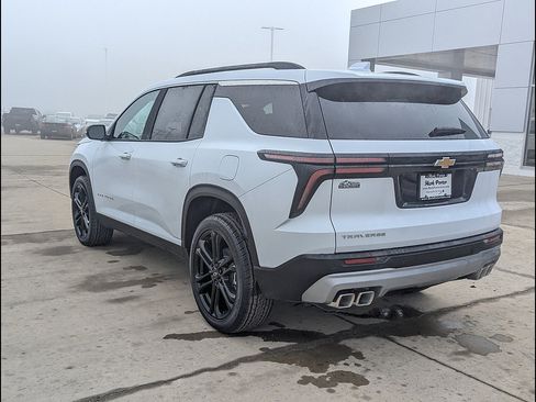New 2026 Chevrolet Traverse LT w/ LPO, Floor Liner Package FWD image 9