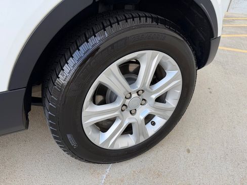 Used 2016 Land Rover Range Rover Evoque SE AWD/4WD image 8