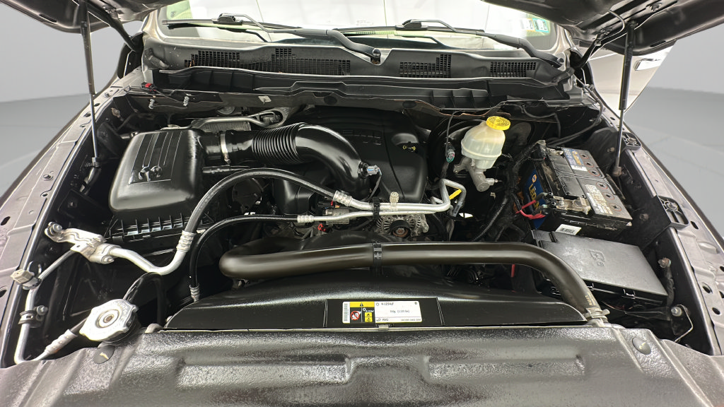 Used 2018 RAM 1500 Laramie w/ Convenience Group AWD/4WD image 24
