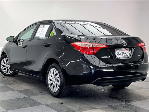 Used 2019 Toyota Corolla LE image 10