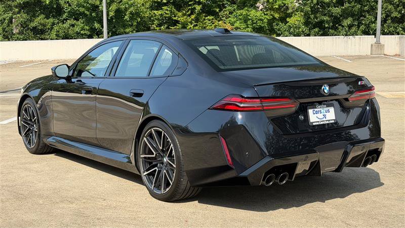 Used 2026 BMW M5 w/ Executive Package AWD/4WD image 4