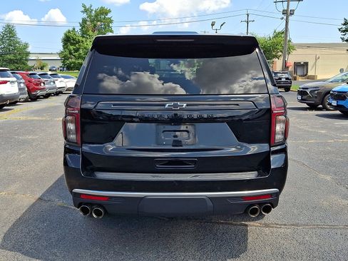 Used 2023 Chevrolet Suburban High Country AWD/4WD image 6