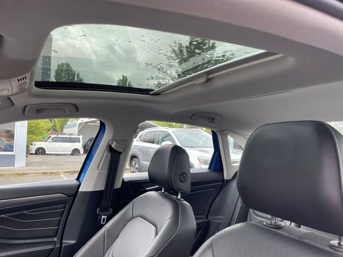 Certified 2023 Volkswagen Jetta SEL FWD image 20