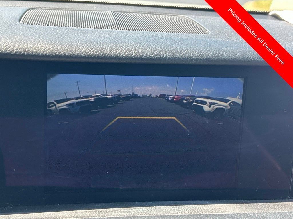 Used 2017 Lexus IS 200t w/ Premium Package RWD image 14