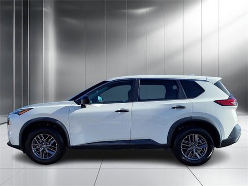 Used 2021 Nissan Rogue S image 6