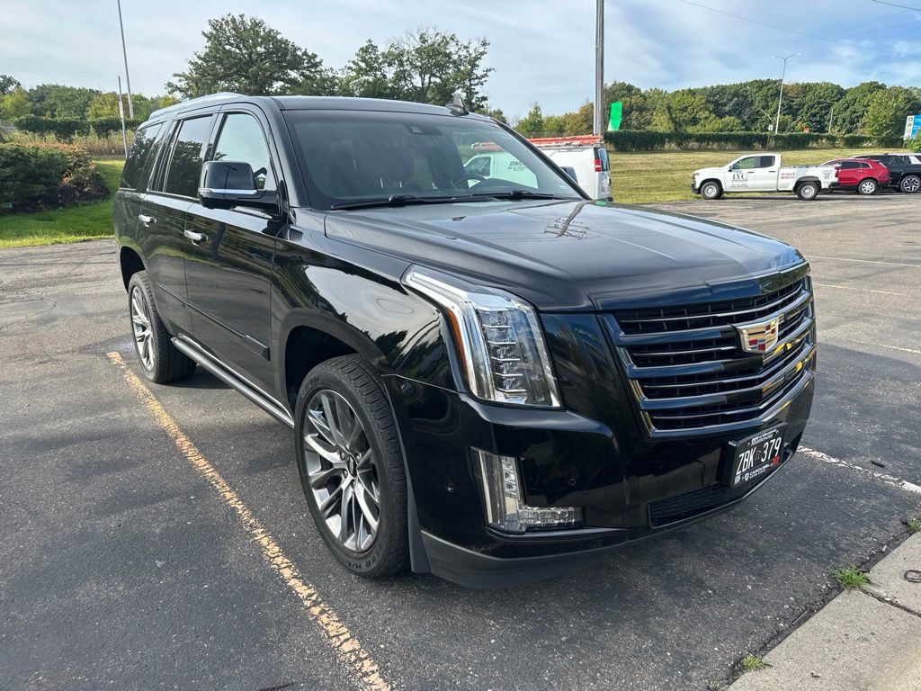Used 2020 Cadillac Escalade Platinum w/ Escalade Sport Edition AWD/4WD image 7