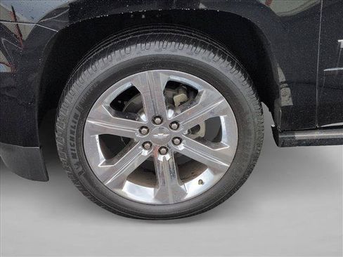 Used 2018 Chevrolet Tahoe Premier RWD image 14