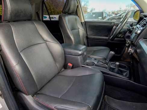 Used 2014 Toyota 4Runner Limited image 37