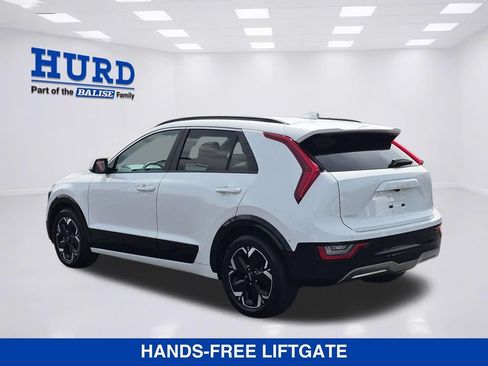 Used 2023 Kia Niro Wave w/ Wave Preserve Package FWD image 6