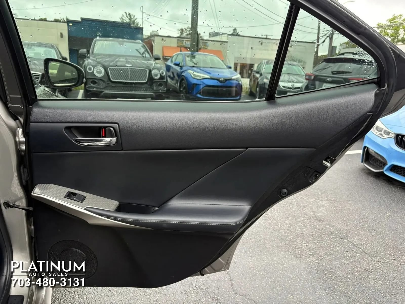 Used 2016 Lexus IS 200t w/ F Sport Package RWD image 18