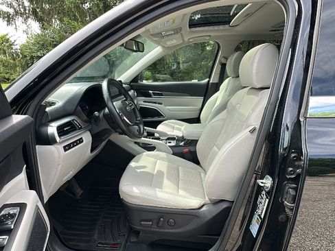 Used 2021 Kia Telluride EX w/ EX Premium Package FWD image 11
