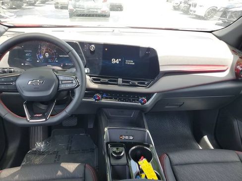 Used 2025 Chevrolet Equinox RS w/ Convenience Package III FWD image 13