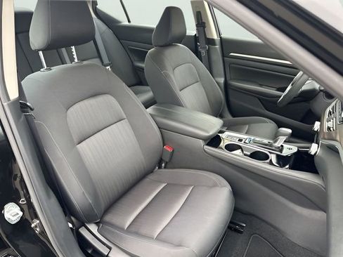 Used 2023 Nissan Altima 2.5 SV image 13