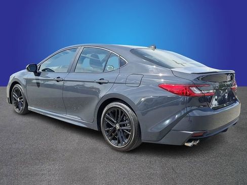 Used 2025 Toyota Camry SE FWD image 6