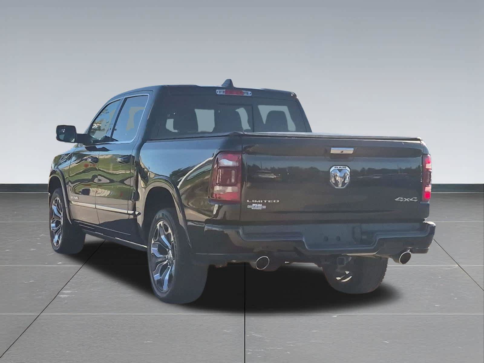 Used 2022 RAM 1500 Limited w/ Body Color Bumper Group AWD/4WD image 4