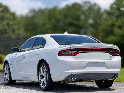 Used 2016 Dodge Charger R/T w/ Navigation & Travel Group RWD image 9