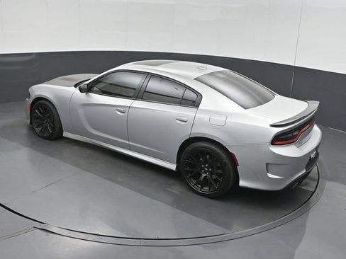 Used 2020 Dodge Charger R/T w/ Plus Group RWD image 44