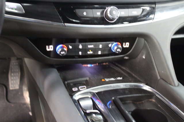 Used 2022 Buick Enclave Essence w/ Experience Buick Package AWD/4WD image 19