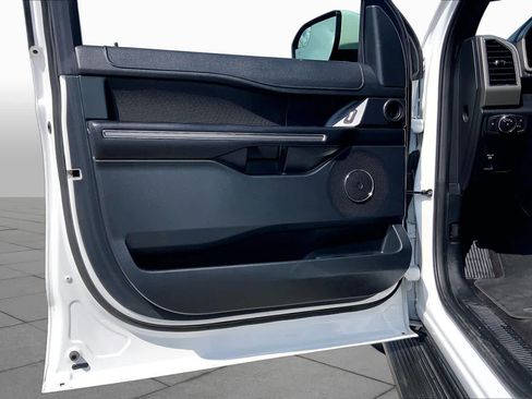 Used 2019 Ford Expedition XLT RWD image 20