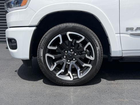 Used 2025 RAM 1500 Limited AWD/4WD image 12