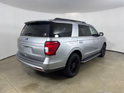 Used 2022 Ford Expedition XLT RWD image 3