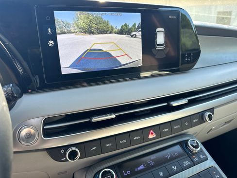 Certified 2025 Hyundai Palisade SEL image 29