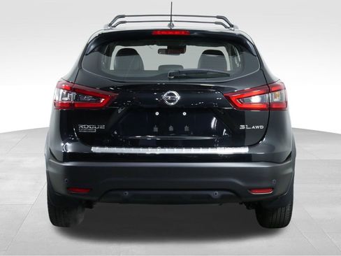 Used 2022 Nissan Rogue Sport SL AWD/4WD image 9