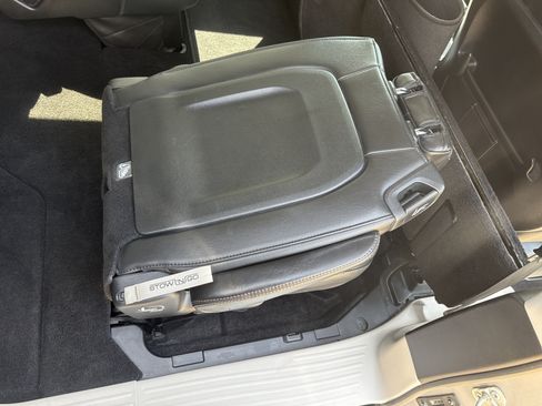 Used 2020 Chrysler Pacifica Touring-L Plus FWD image 13