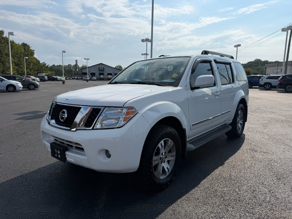 Used 2011 Nissan Pathfinder Silver w/ Protection Pkg AWD/4WD image 3