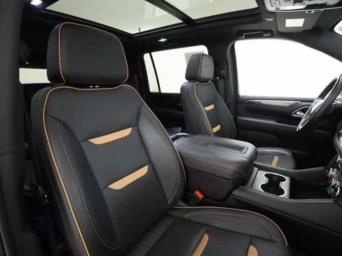 Used 2023 GMC Yukon XL AT4 w/ AT4 Premium Plus Package image 25