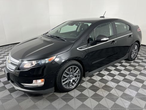 Used 2015 Chevrolet Volt Premium w/ Premium Trim Package FWD image 7